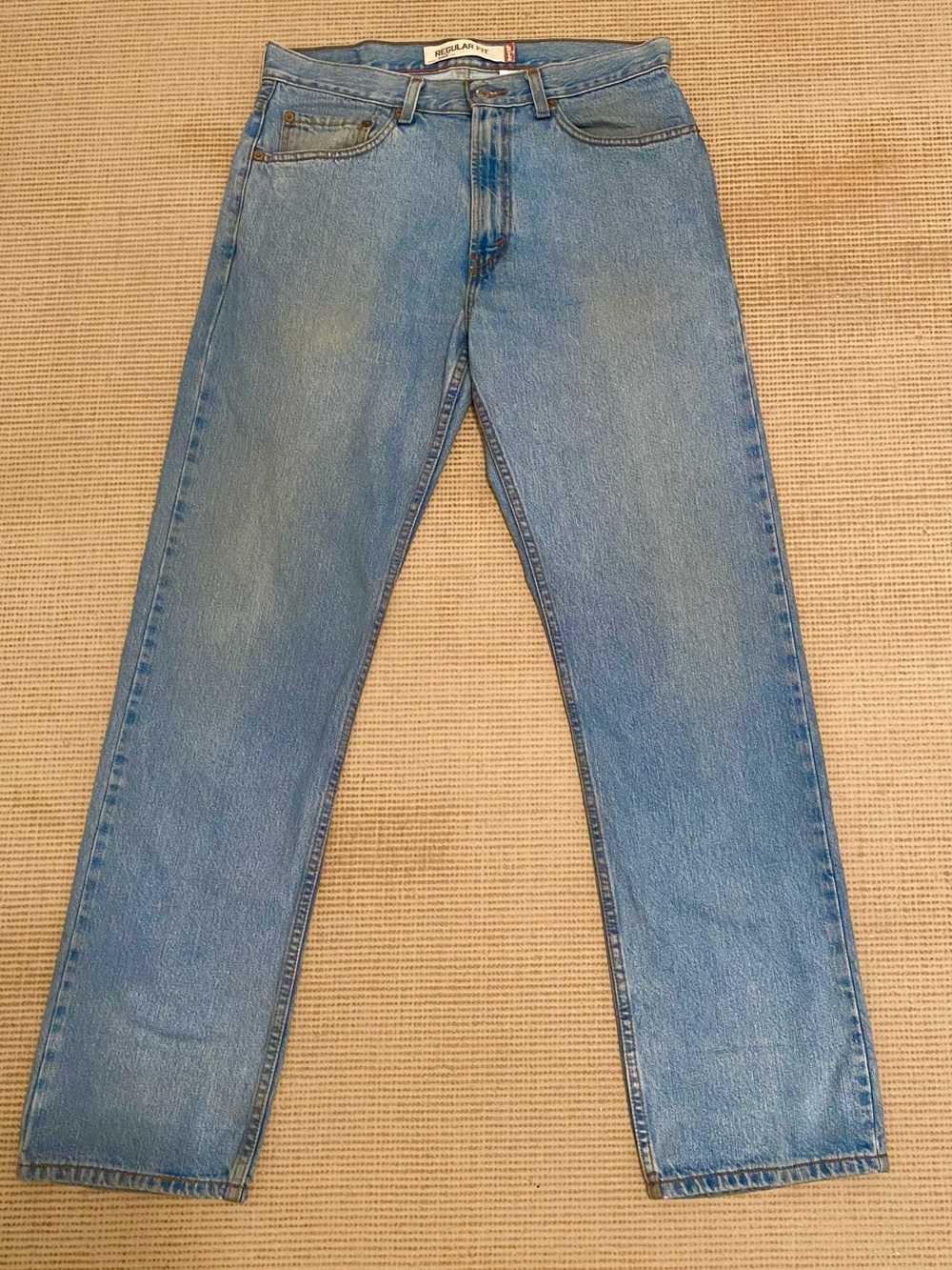 🔥 OG Levi's Jeans 33x32. -Excellent Condition! Light Blue. Last of Jeans Sales.